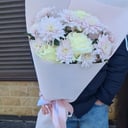 Букет «Нежнее нежного» из роз и хризантем