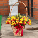 Корзина с тюльпанами 45 шт в подарок на