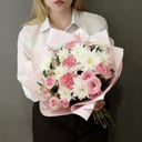 Букет «Милашка» из хризантем и гвоздик