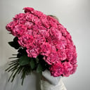 Букет «51 пионовидная эквадорская роза»