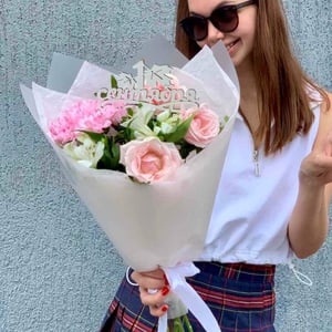 Букет 1 сентября из роз и хризантем