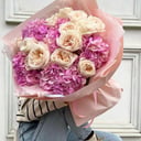 Букет «Микс гортензий и роз»