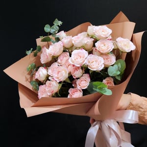Букет "Нежные оттенки" из роз
