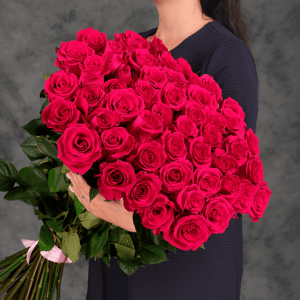 Букет из 55 розовых роз Эквадора 60 см