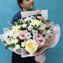 Букет «Хрустальное озеро» из альстромерий и эустом