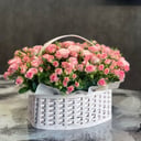 Корзина с цветами «Композиция из 33 кустовых роз»
