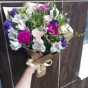 Букет «Прохладное утро» из роз и альстромерий