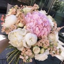 Букет «Прекрасная принцесса» из экзотических цветов и пионов