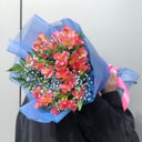 Букет «Летний Сад» из альстромерий и гипсофил