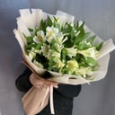 Букет из 7 веточек альстромерии