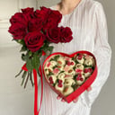 Подарочный набор «Клубника в шоколаде "Комбо набор 12"» из роз