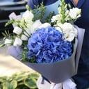 Букет «Голубая нежность» из эустом и гортензий