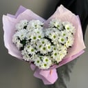 Букет «Сердце из хризантем»