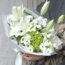 Букет "От чистого сердца" из эустом и гортензий