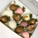 Клубника в бельгийском шоколаде с золотом