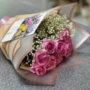 Букет «Аква» из роз и гипсофил