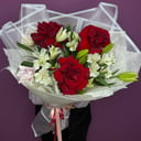 Букет «Бордо» из роз и альстромерий