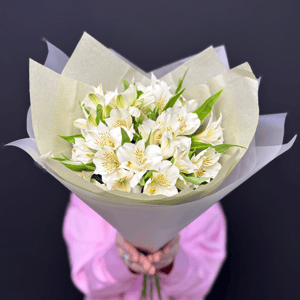 Монобукет из 5 белых альстромерий