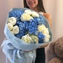 Букет «Морская волна» из пионов и гортензий