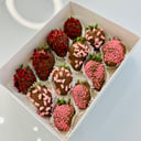 Композиция из клубники «Розовая мечта»