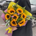 Букет с подсолнухами