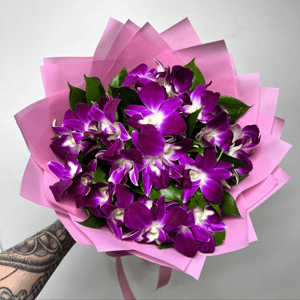 Букет «Орхидея Дендробиум пурпурная M»