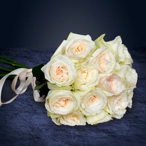 Букет «15 роз Уайт Охара»