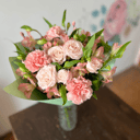 Букет с альстромерией