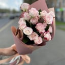 Букет из трех кустовых роз