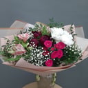 Объёмный букет с пионами