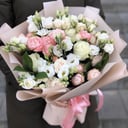 Букет «Беатрис» из роз и эустом