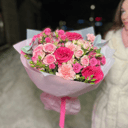 Яркий букет из роз