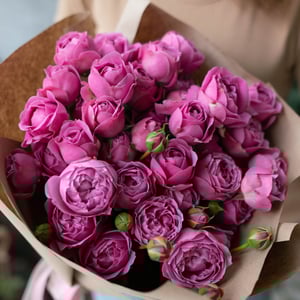 Монобукет из кустовой розы