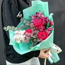 Букет "Цветочный элексир" из роз и альстромерий