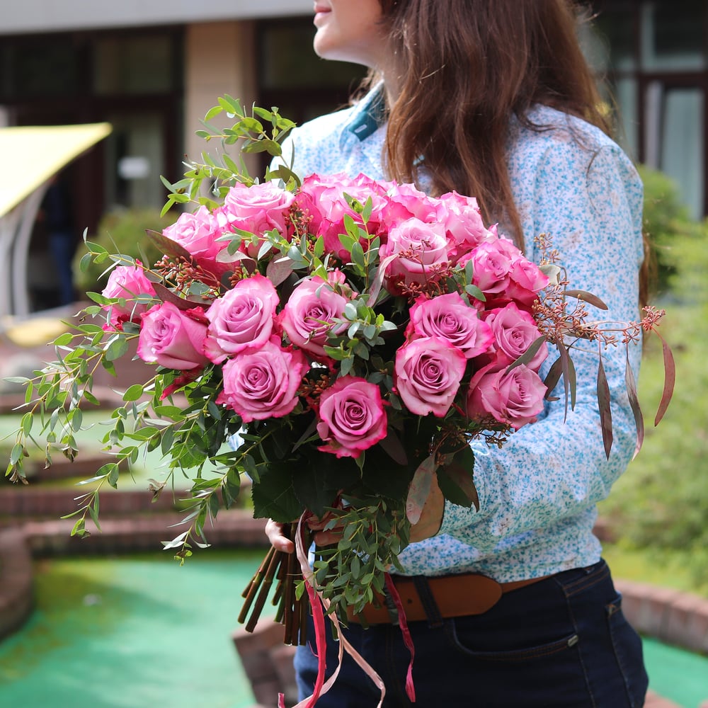 Букет «Розовые розы, 25 шт.»