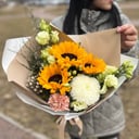 Букет «Buket 02» из подсолнухов и эустом