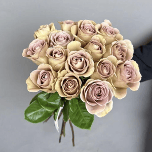 Букет 15 роз амнезия