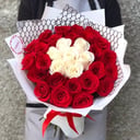 Букет из 35 роз красное белое