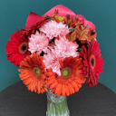 Букет «Пламенный привет» из гербер и альстромерий