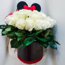 Шляпная коробка с цветами «Минни Маус» из роз