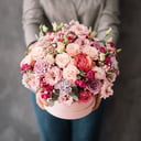 Шляпная коробка с пионовидной розой