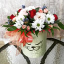 Композиция «Мяу» из роз и эустом