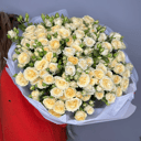 Авторский букет из кустовых роз