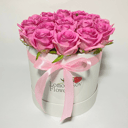 Шляпная коробка из 19 розовых роз