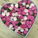 Композиция «Сердце из кустовых роз»