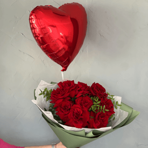 Букет «9 французских роз с шариком»