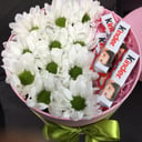Подарочный набор «Вкусные чувства» из хризантем