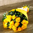 Букет из роз и эвкалипта