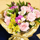 Букет из альстромерии и гвоздики