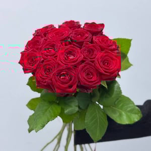 Букет «15 красных роз»